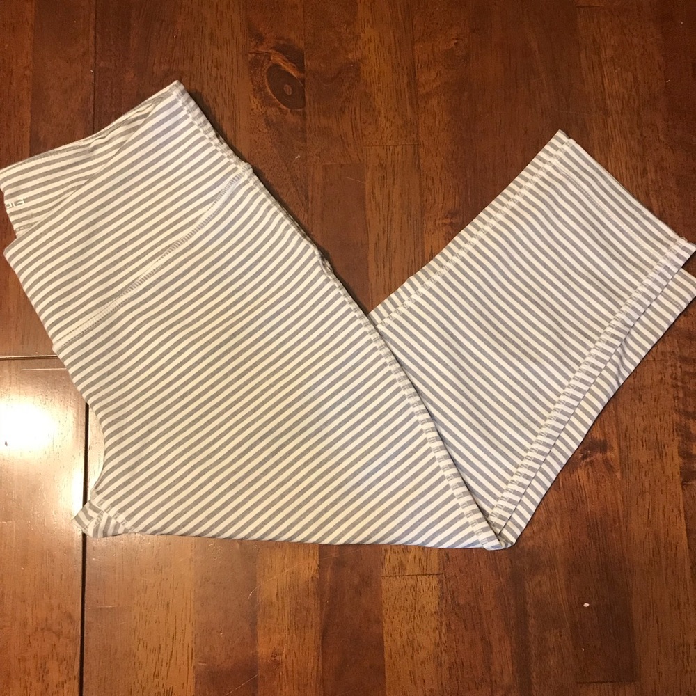 MPG Gray & White Striped Workout Capri.